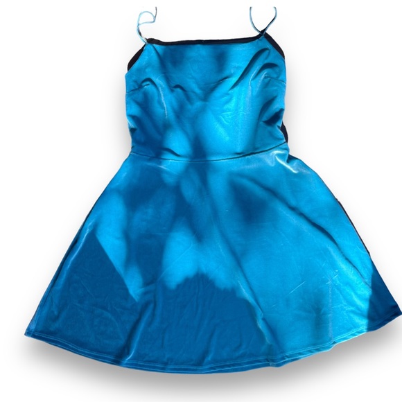 🦋 beautiful blue velvet a-line urban outfitters dress🦋 - Picture 5 of 7